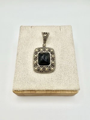 RARO Colgante John Hardy Ónix Negro Con Plata de Ley 925 y Oro Amarillo 18k Foto 1 de 4