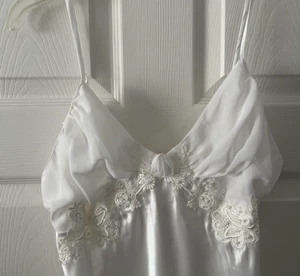 Dentelle Women's Nightgown Fine Lingerie White Negligee Lace Spaghetti Strap Med - Picture 1 of 6