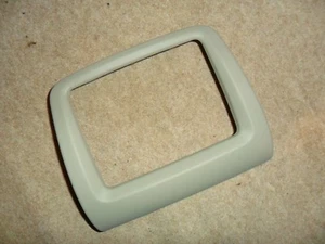 LAND ROVER DISCOVERY 3 - SURROUND MOLDING - DVD BILDSCHIRM - HKK500030HPP - Bild 1 von 1