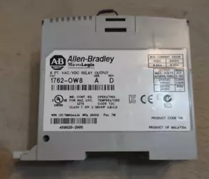 Modulo di uscita relè AB MicroLogix 8 Pt 1762-OW8 serie A - Foto 1 di 3