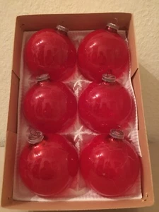 Weihnachtsschmuck, 36 rote Kugeln,Kunststoff, weiße Motive ,in 6 Schachteln - Bild 1 von 2