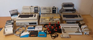 Dachbodenfund Commodore Konvolut: Compucase 64d, C64, 128D, A600, Floppy 1541 - Afbeelding 1 van 21