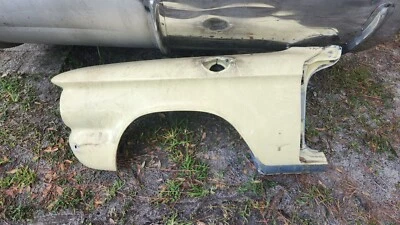 Guardabarros delantero izquierdo Chevrolet Corvair 61-64  Foto 1 de 4