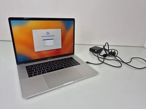 Apple Macbook 15in A1707 2017 Laptop i7-7820HQ 16GB 512GB SSD MacOS Ventura - Zdjęcie 1 z 8