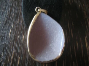 sehr großer zauberhafter Unikat Anhänger Rosenquarz Druse gold vergoldet neu - Picture 1 of 4