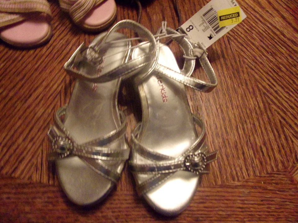 *TODDLER GIRL WONDERKIDS SANDALS SIZE 8 NWT 910 - Image 1 of 4