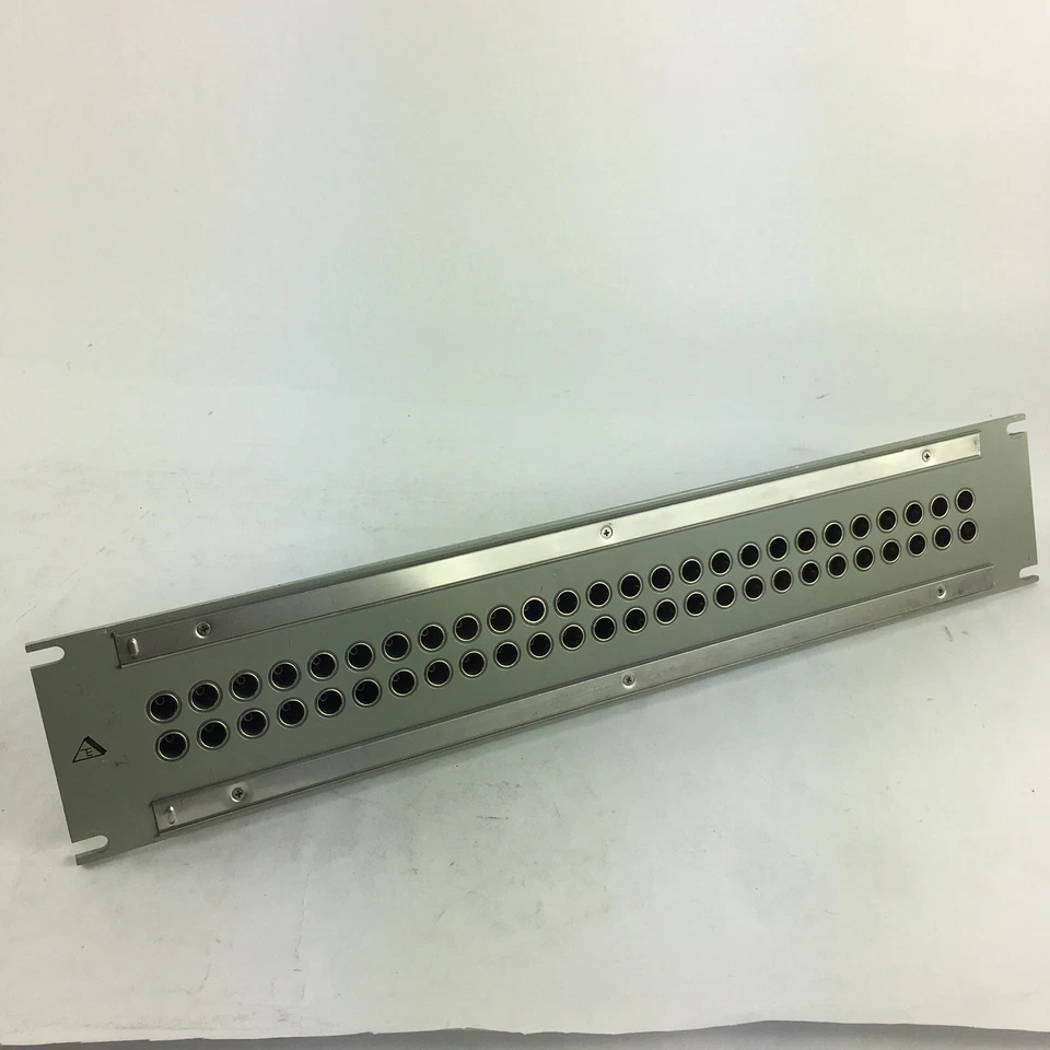 Trompeter Electronics Inc JSI-52 Insulated 52 Position Panel Wide Spacing - Image 1 of 4