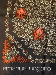 Diseñador Francés, Emanuel Ungaro, 23” Cuadrado Naranja y Marrón Floral Seda Bufanda Usada en Excelente Condición - Imagen 1 de 5