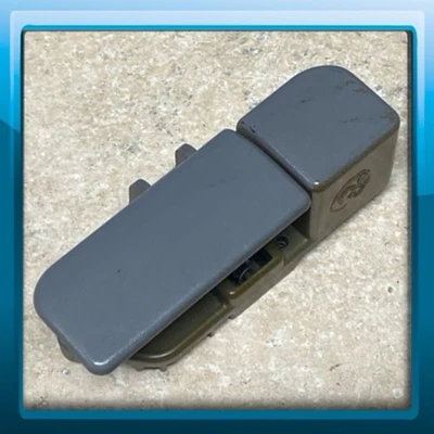 99-03 Mitsubishi Galant Guantera Manija Pestillo GRIS GRIS SIN LLAVE E86 Foto 1 de 4