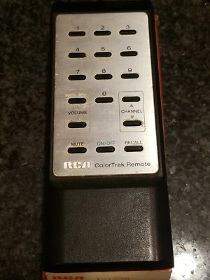 VTG OEM #151532 IN BOX RCA REMOTE CONTROL TRANSMITTER FOR PARTS OR REPAIR AS IS  - Image 1 of 4