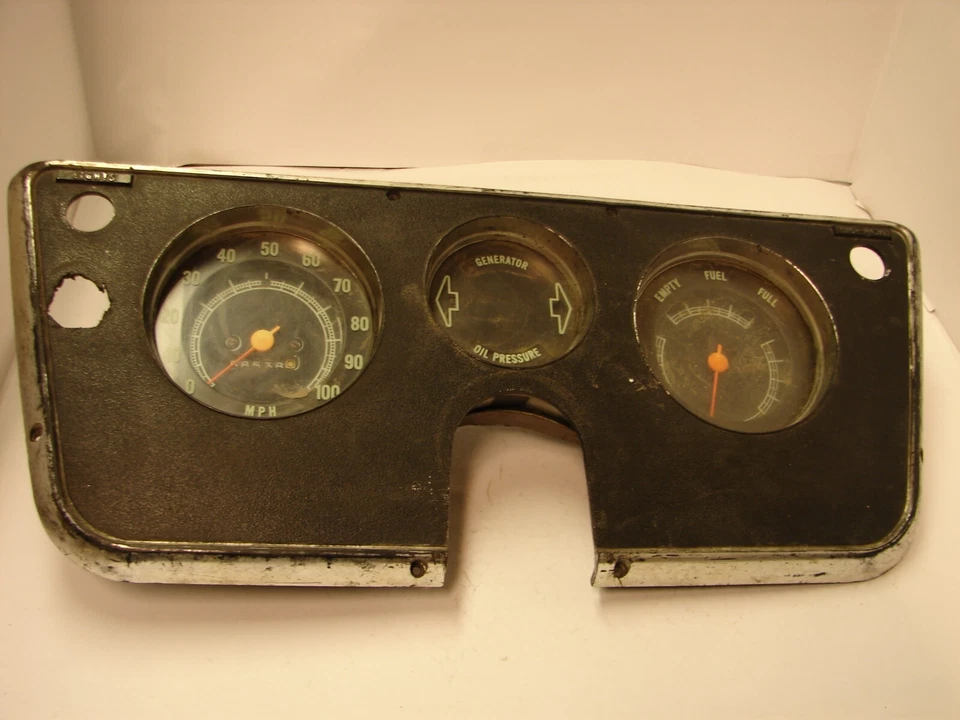 1967-1972 OEM Chevrolet C10 C20 GMC Pickup Truck Instrument Gauge Cluster - Image 1 of 4