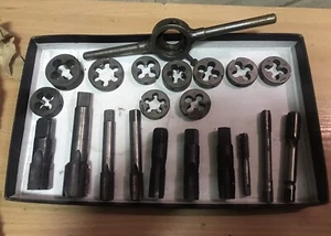 a set of mechiko tools and dies for threading vintage - Picture 1 of 8