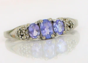 VINTAGE BEAUTIFUL 10K WHITE GOLD TANZANITE DIAMOND ACCENT DAINTY RING S7 2.1G - Picture 1 of 1