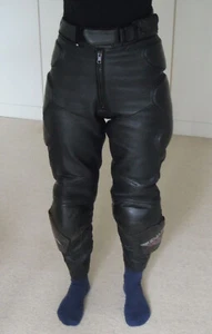 FLM Leder-Motorradhose schwarz mit Softprotektoren Gr. 38 - Bild 1 von 6