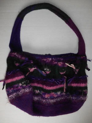 De Colección Hecho a Mano Crochet Húmedo Fieltro Púrpura Lana Arte Boho Hippie Festival Bolso Cartera Foto 1 de 4