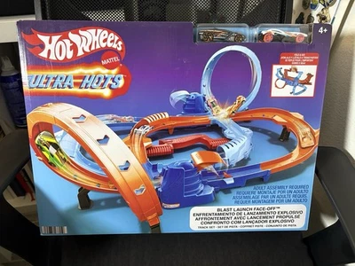 Hot Wheels Ultra Hots Blast Launch Face-Off Track Set con 2 Coches Foto 1 de 2