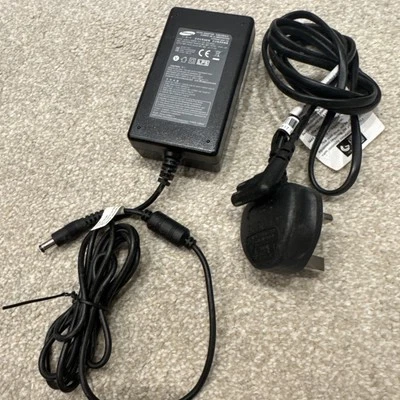 GENUINE SAMSUNG CHARGER 12V - 2.5A, 30W (DSP-3012LE) WITH POWER LEAD - image 1 of 4