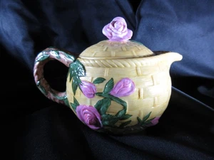 Franklin Mint The Collectors Treasury Porcelain Majolica Teapot 1991 NIB - Picture 1 of 10