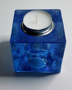 Vintage cornflower blue solid glass dimpled cube tealight holder votive - Picture 1 of 6