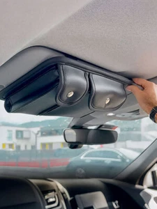 Accesorios interiores coche multibolsillo visera solar bolsa de almacenamiento caja soporte universal - Imagen 1 de 9