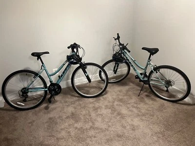 2 x Bicicleta Huffy 26 polegadas - Azul - Imagem 1 de 4