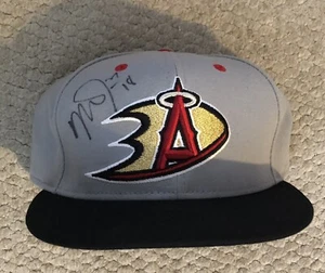2018 Mike Trout Autographed Signed Batting Practice Worn Ducks Night Hat Angels - Picture 1 of 6