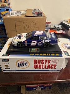 1997 Rusty Wallace 1:18 Revell NASCAR #2 Miller Lite Ford Thunderbird Diecast - Picture 1 of 4