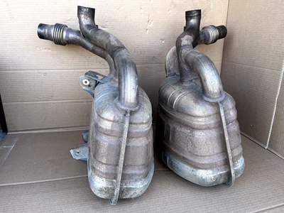 06-08 Porsche 911 997.1 Par de silenciadores de escape izquierdo derecho OEM con Gundo Hack Foto 1 de 4