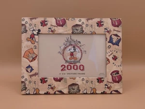 Disney 4x6 Bilderrahmen Disneyland Attraktionen Millenium Mickey Mouse Muster - Bild 1 von 3
