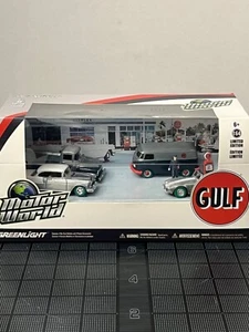 Greenlight Motor World Gulf  Set 4 Pack VW Van Raw Green Machine Chase Damaged - Picture 1 of 12