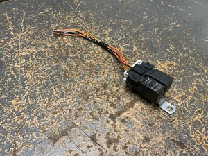 01-03 Acura MDX interior behind dash relay block w/ wire wiring harness - Picture 1 of 2