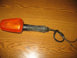 2009 TW200 REAR LEFT TURN SIGNAL YAMAHA TRAILWAY TW 200 1UF-83330-00-00 - Picture 1 of 9