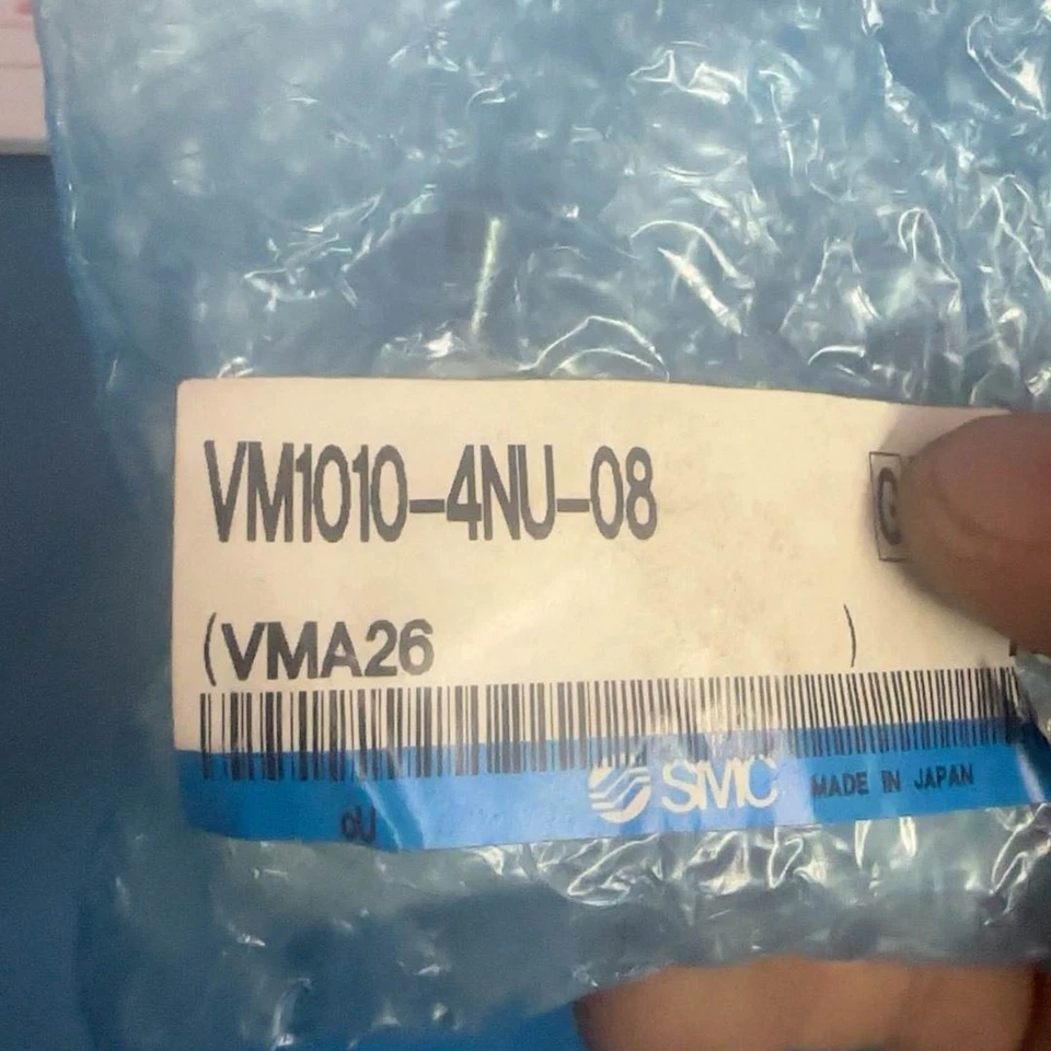 1piece new smc Mechanical valve VM1010-4NU-08 SPOT STOCKS - Image 1 of 1