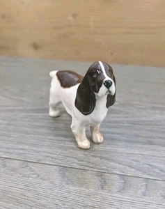 Collectable BESWICK Miniature Cocker Spaniel Dog Figurine Model ~ Brown & White - Picture 1 of 6