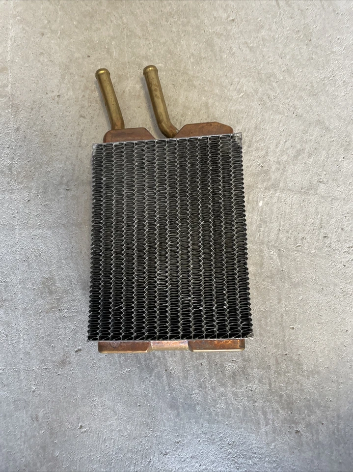 Núcleo do aquecedor compatível com 1981 Ford Escort Mercury Lynx sem AC E1EH-18476-BA - Imagem 1 de 4