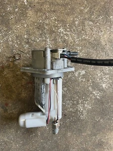 ⭐KAWASAKI ER650 ER- 6N 6F 2005-2008 FUEL PETROL PUMP GAS  FREE POSTAGE ⭐ - Picture 1 of 3