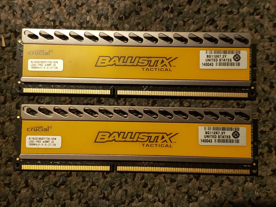 BALLISTIX 8GB KIT (4GBX2) DDR3-1866MHz PC3-14900 - Image 1 of 3