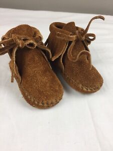 Minnetonka moccasin Toddler Baby infant sz 3 Suede Leather  Tan Boho Preowned