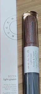 BECCA Cosmetics Light Gleam Primer & Topper Liquid Eyeshadow-Refract - Picture 1 of 1