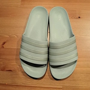 Adidas Adilette Slides Gray Silver 10 - Picture 1 of 5