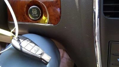 Кнопка запуска зажигания бесключевого доступа подходит для CARAVAN 682516 11-17 годов выпуска - Изображение 1 из 4