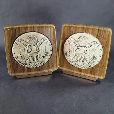 Par de sujetalibros Sello of United States Eagle mediados de siglo madera grano baquelita Foto 1 de 4