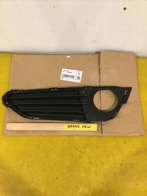 (new)2014-2016 BMW 228i Left/Driver Side Front Bumper Fog Light Cover Bezel OEM - Image 1 of 4
