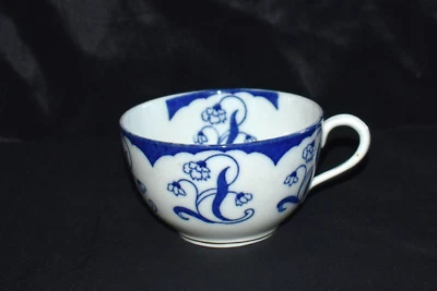 Antigua taza de café de té de porcelana azul y blanca sin platillo numerada sin marca Foto 1 de 4