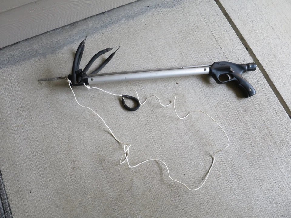 Vintage VOIT Swimaster Speargun Spear Fishing 26" Spear - Spear Gun Not Tested - Image 1 of 4