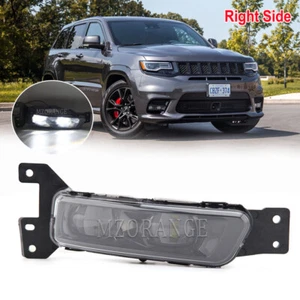Faro antiniebla LED transparente delantero pasajero derecho Jeep Grand Cherokee 2017-2022 - Imagen 1 de 10