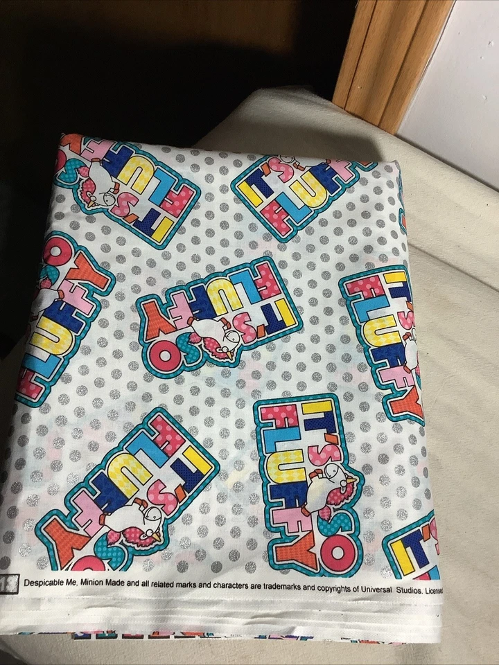 Tela VIP Cranston 44 pulgadas. X 146 pulgadas. Nuevo~ Despicable Me~ It’s So Fluffy~ 4 yardas. Foto 1 de 4