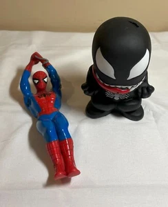 Marvel Spider-Man Spielzeug - Tauchstock & Venom Bath Squirter - Bild 1 von 2
