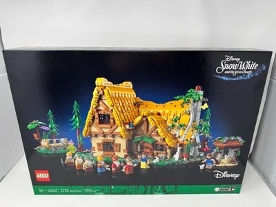 New Sealed LEGO Disney 43242 Snow White and the Seven Dwarfs' Cottage Set 2228Pc - Image 1 of 4