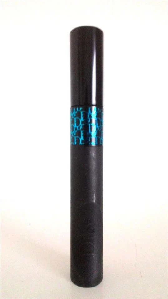 Dior Diorshow Pump'n'Volume Mascara WATERPROOF 090 Black. - Bild 1 von 1